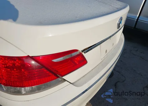 2006 BMW 750Li из США, поврежденный, VIN WBAHN835X6DT30740